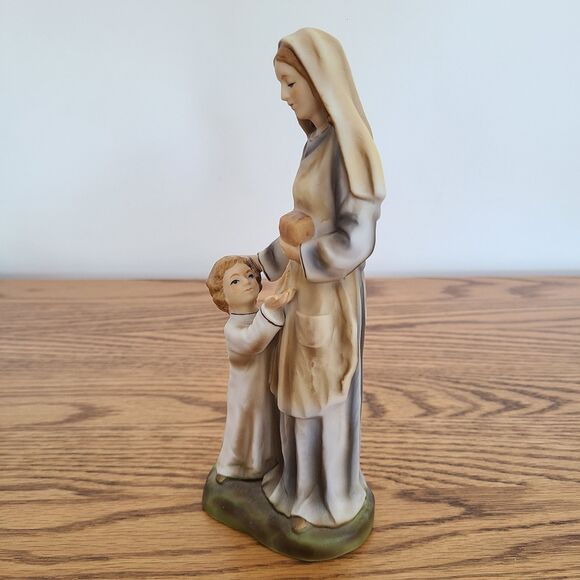 Sanmyro Bisque Mother and Child Porcelain Bone China Figurine Shelf Sitter Japan - Picture 8 of 10